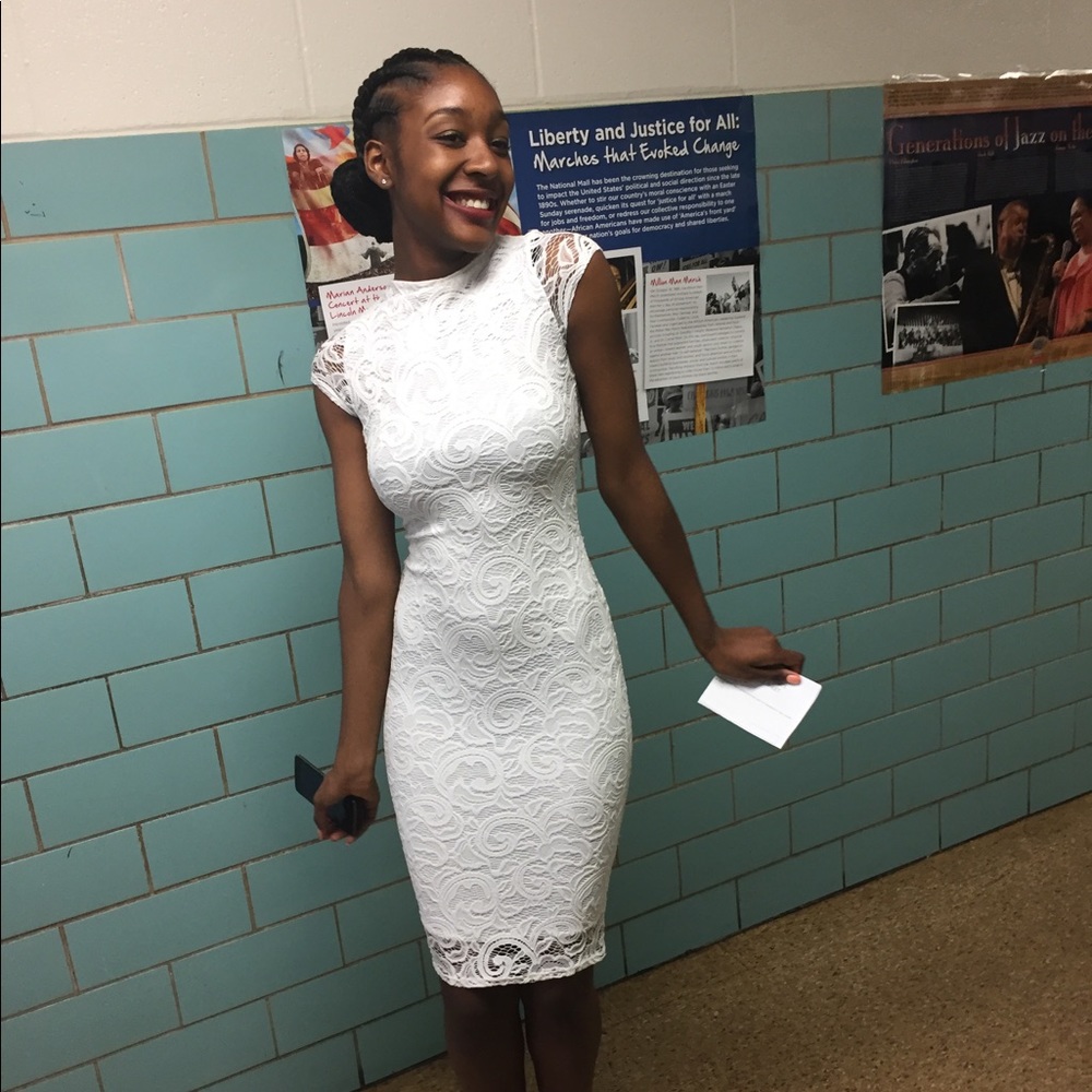 White Lace Dress 🥰